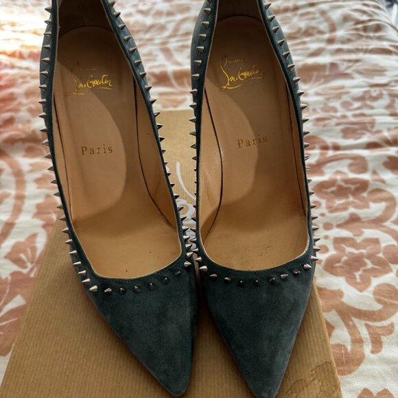 EUC Christian Louboutin Everest Silver Anjalina Spike Heels - Picture 13 of 13